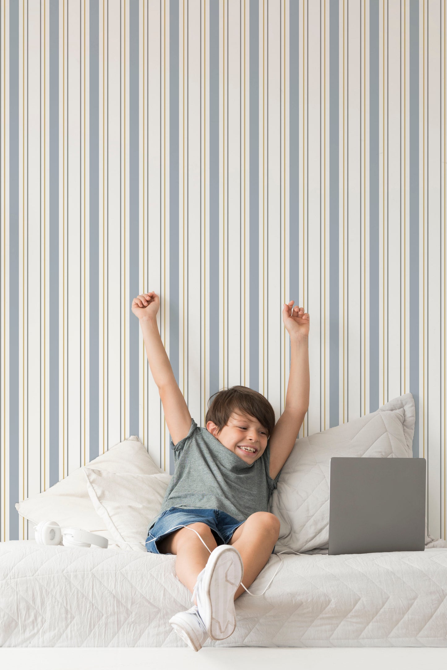 Líneas celeste y mostaza