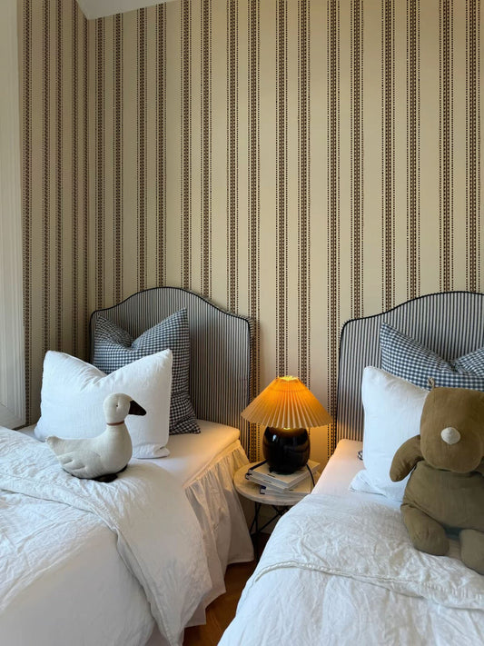 Líneas triviales café